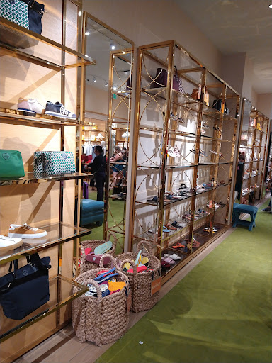 Tory Burch Outlet - 550 Derby Lane, Central Valley, New York, US - Zaubee