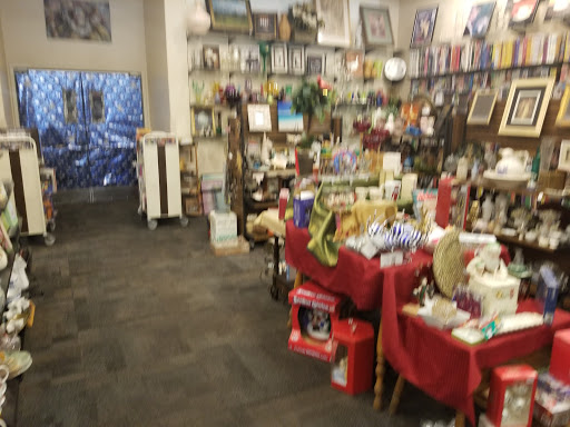 Book Store «Bookmans Phoenix Entertainment Exchange», reviews and photos, 8034 N 19th Ave, Phoenix, AZ 85021, USA
