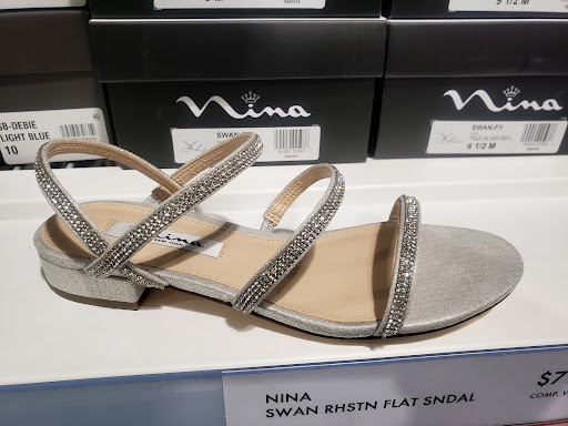 Shoe Store «DSW Designer Shoe Warehouse», reviews and photos, 2500 Central Park Ave, Yonkers, NY 10710, USA