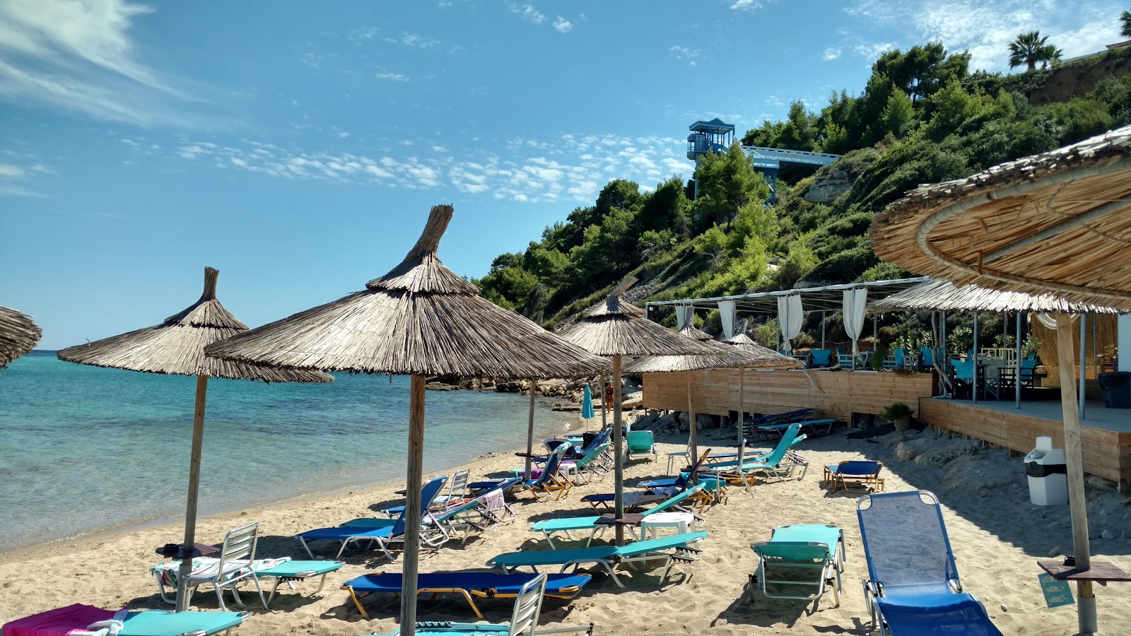 Foto de Plage Vothonas área de comodidades