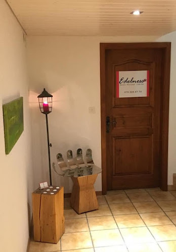 Rezensionen über Edelness Swiss Massage Center in Delsberg - Masseur