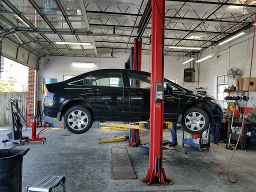 Oil Change Service «Cutshaw Automotive», reviews and photos, 3105 Cutshaw Ave, Richmond, VA 23230, USA