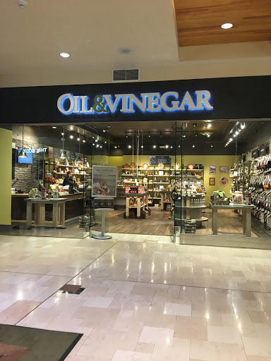 Gourmet Grocery Store «Oil & Vinegar», reviews and photos, 8429 Park Meadows Center Dr B121, Lone Tree, CO 80124, USA