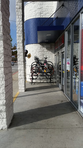 Sporting Goods Store «Big 5», reviews and photos, 3719 E Colorado Blvd, Pasadena, CA 91107, USA