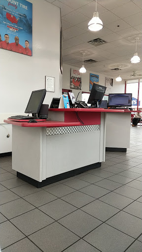 Tire Shop «Discount Tire Store - Moore, OK», reviews and photos, 1421 S I-35 Service Rd, Moore, OK 73160, USA