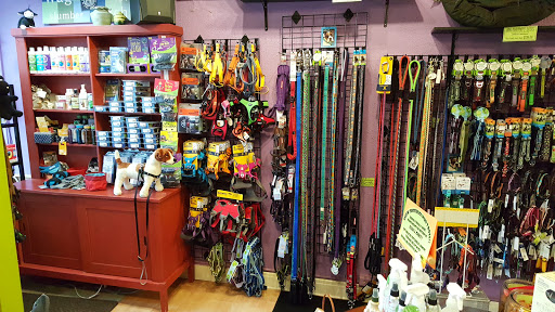 Pet Supply Store «Bad Dog Frida», reviews and photos, 2094 Atwood Ave, Madison, WI 53704, USA