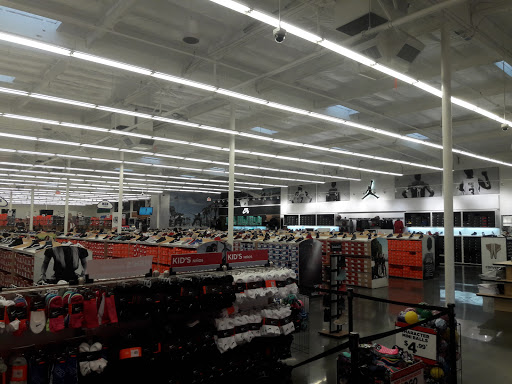 Shoe Store «WSS», reviews and photos, 7900 Sepulveda Blvd, Van Nuys, CA 91405, USA