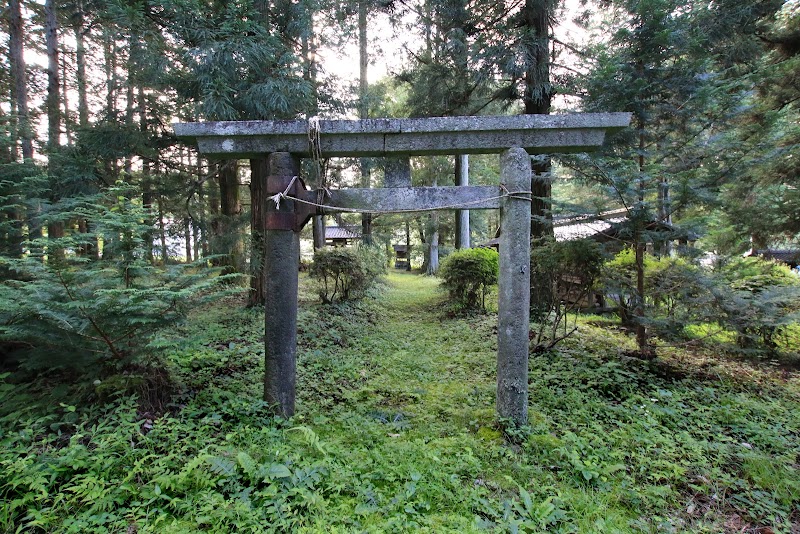 諏訪八幡神社