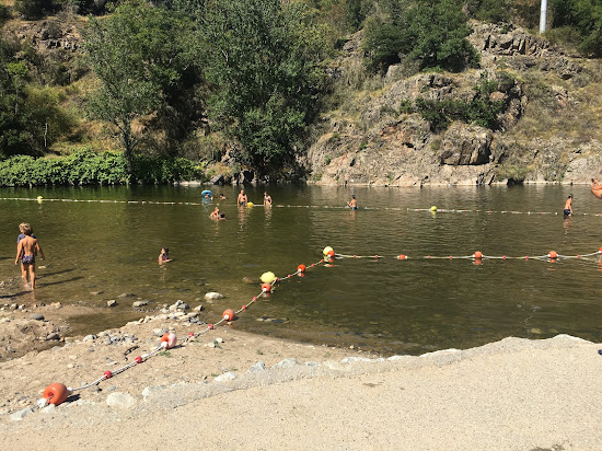Plan D'eau De Chambaud Beach
