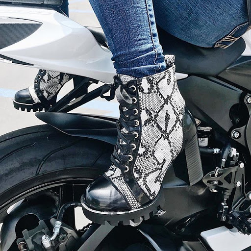 Shoe Store «SHOE TIME & SHOE TREND», reviews and photos, 3021 Freedom Dr, Charlotte, NC 28208, USA