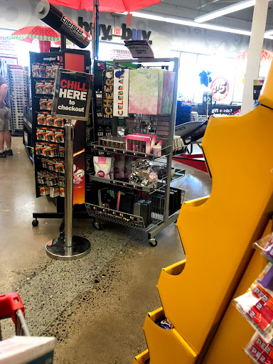 Variety Store «Five Below», reviews and photos, 120 S 32nd St, Camp Hill, PA 17011, USA