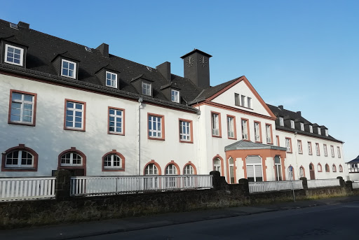 Klinik für Chirurgie und Orthopädie der Pferde unter Giessen, 
