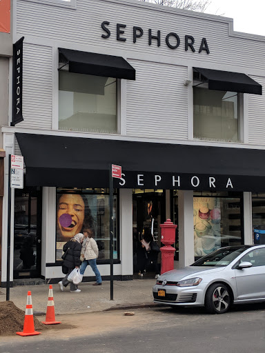 Cosmetics Store «SEPHORA», reviews and photos, 7130 Austin St, Forest Hills, NY 11375, USA