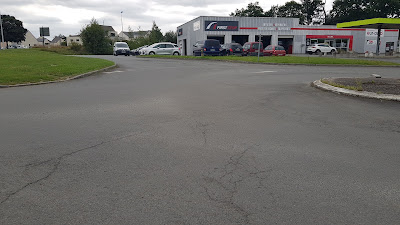 EUR-AUTO / FIRSTSTOP DINAN à Taden
