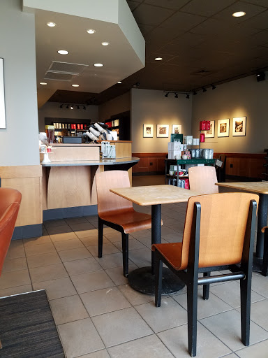 Coffee Shop «Starbucks», reviews and photos, 1922 Gateway Center Dr, Belvidere, IL 61008, USA