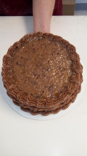 Cake Shop «Victorian Cake Company», reviews and photos, 402 E Greenway Pkwy #1, Phoenix, AZ 85022, USA