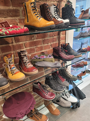 Shoe Store «Comfort One Shoes», reviews and photos, 201 King St, Alexandria, VA 22314, USA