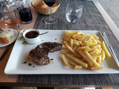 La table de Frank à Camiers