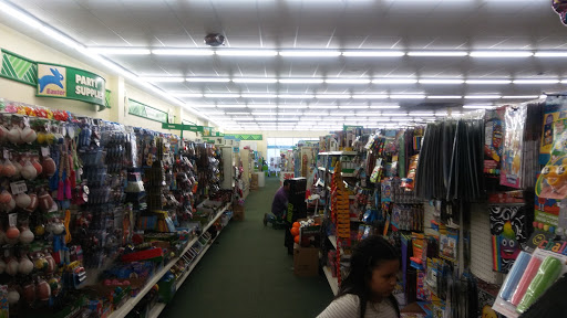 Dollar Store «Dollar Tree», reviews and photos, 2604 2nd Ave #1, Muscatine, IA 52761, USA