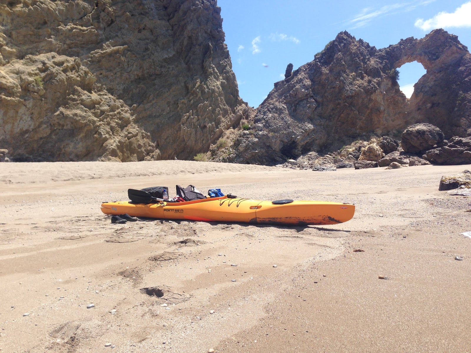 Foto di Praia do Inferno con una costa dritta
