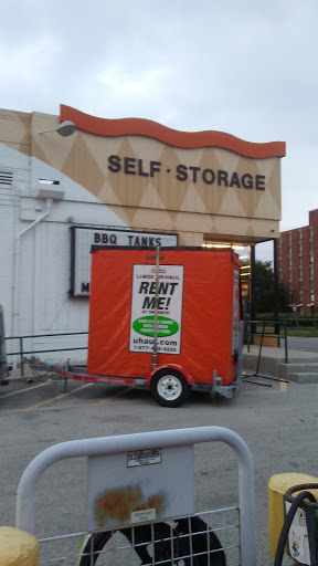 Truck Rental Agency «U-Haul Moving & Storage at Main St», reviews and photos, 1206 N Main St, Bloomington, IL 61701, USA