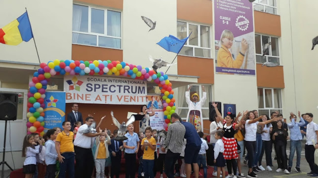 ŞCOALA GIMNAZIALĂ INTERNAŢIONALĂ SPECTRUM