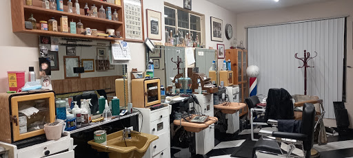 Barber Shop «Belleview Barber Shop», reviews and photos, 2346 E Fairmount Ave, Phoenix, AZ 85016, USA