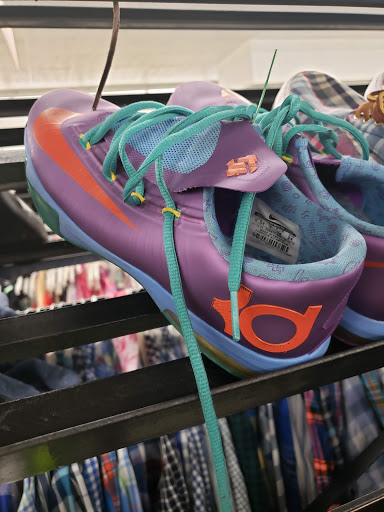 Thrift Store «Park Avenue Thrift», reviews and photos, 1021 Jesse Jewell Pkwy, Gainesville, GA 30501, USA