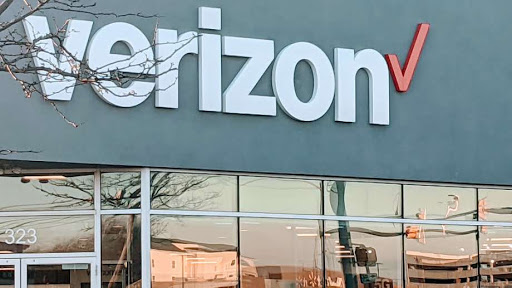 Cell Phone Store «Verizon», reviews and photos, 333 NJ-18, East Brunswick, NJ 08816, USA