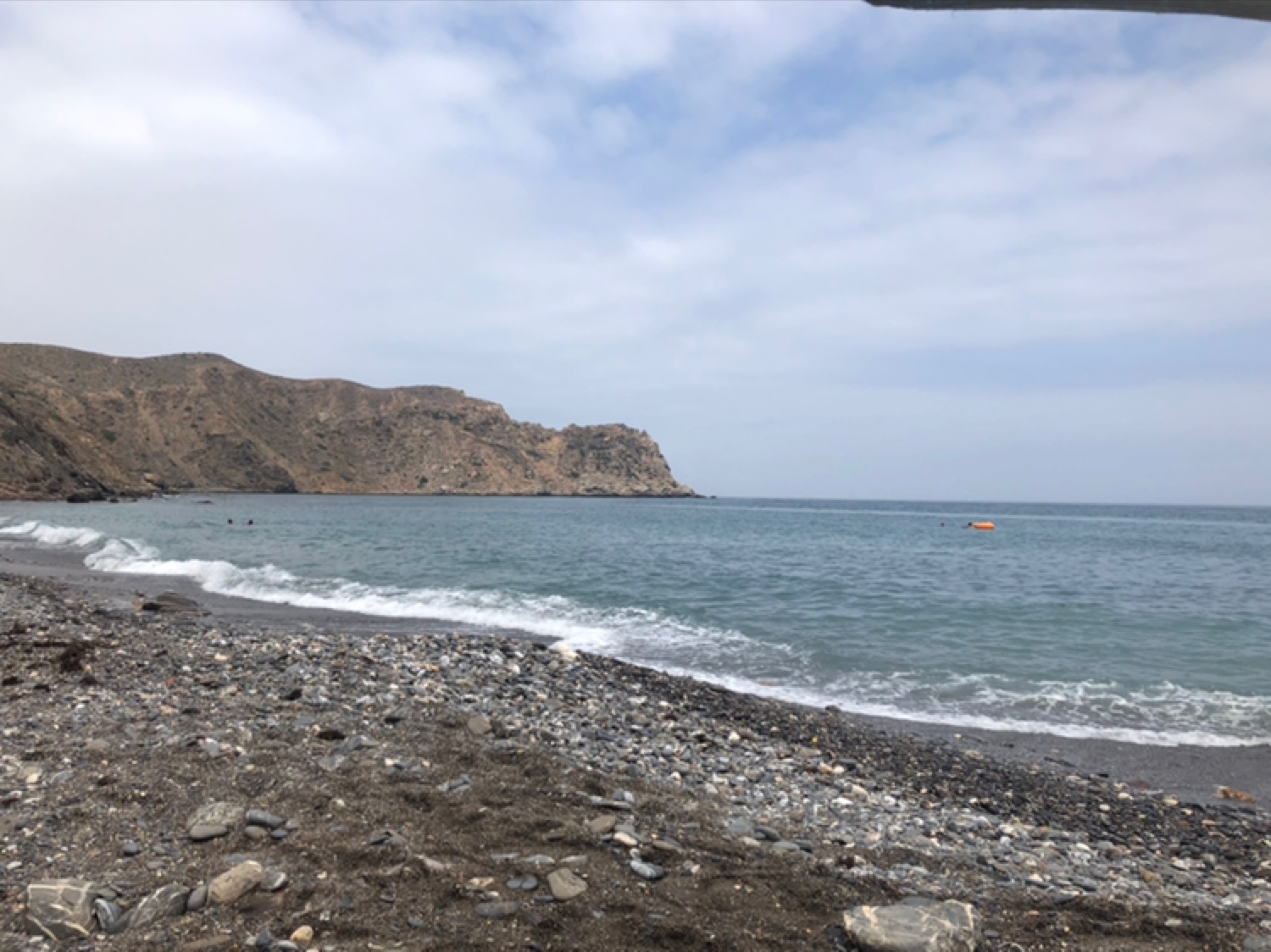 Photo de Boumehdi beach avec rivage droit, long