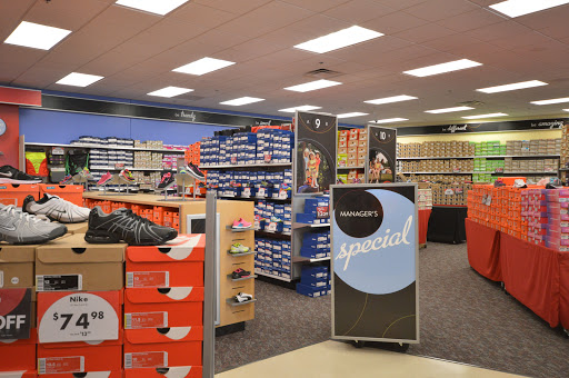Shoe Store «Shoe Carnival», reviews and photos, 2105 N Prospect Ave, Champaign, IL 61822, USA