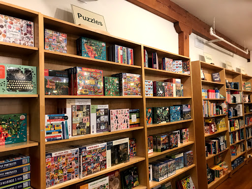 Book Store «Eagle Harbor Book Co», reviews and photos, 157 Winslow Way E, Bainbridge Island, WA 98110, USA