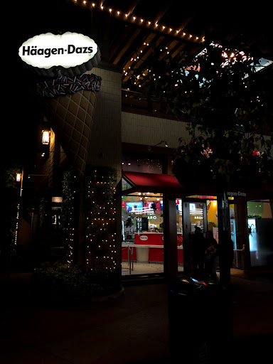 Ice Cream Shop «Häagen-Dazs® Ice Cream Shop», reviews and photos, 1550 Disneyland Dr E-103A, Anaheim, CA 92803, USA