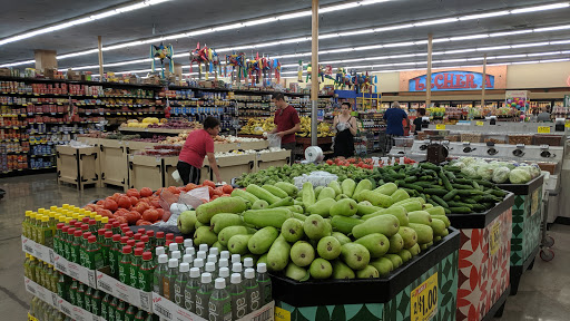 Supermarket «Vallarta Supermarkets», reviews and photos, 13051 Victory Blvd, Valley Glen, CA 91606, USA