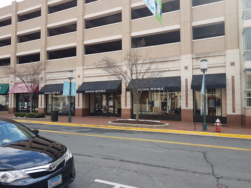 Clothing Store «Banana Republic», reviews and photos, 11905 Democracy Dr, Reston, VA 20190, USA