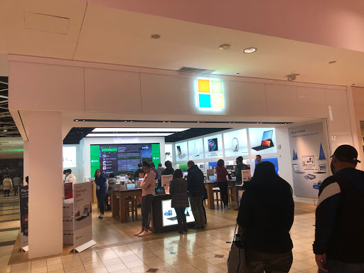 Computer Store «Microsoft Store - Westfield Montgomery», reviews and photos, 7101 Democracy Blvd, Bethesda, MD 20817, USA