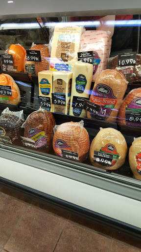 Supermarket «Price Chopper», reviews and photos, 56 Commons Dr, Derby, VT 05829, USA