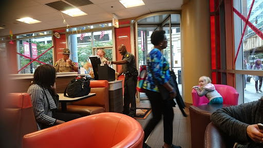 Shopping Mall «Atrium», reviews and photos, 100 W Randolph St, Chicago, IL 60601, USA