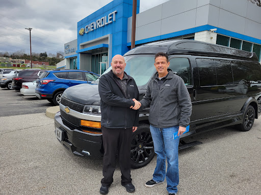 Chevrolet Dealer «Mike Castrucci Chevrolet», reviews and photos, 1099 Lila Ave, Milford, OH 45150, USA