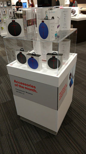 Cell Phone Store «Verizon», reviews and photos, 2990 E Germann Rd #7, Chandler, AZ 85286, USA