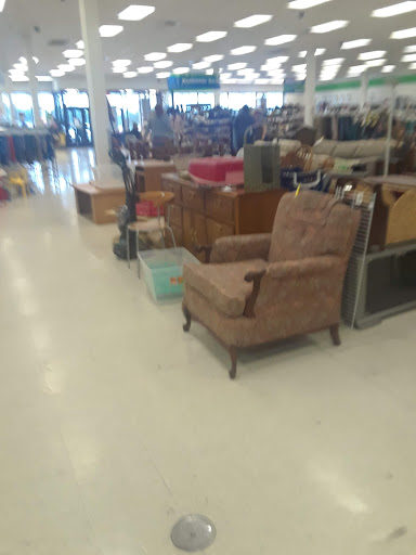 Thrift Store «Goodwill Store & Donation Center», reviews and photos