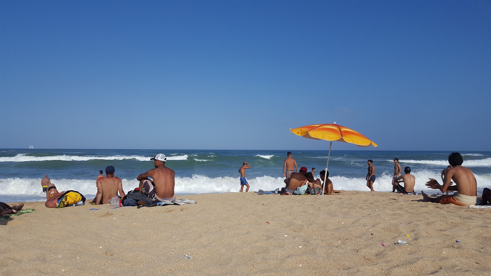 Foto de Praia de Marina Smir com alto nível de limpeza