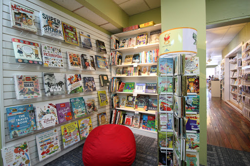 Book Store «Inkwood Books», reviews and photos, 31 Kings Hwy E, Haddonfield, NJ 08033, USA