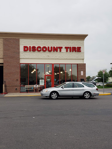 Discount Tire Store - Littleton, CO, 2307 W Belleview Ave, Littleton, CO 80120, USA, 