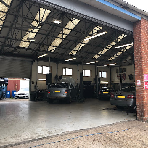 MBS Southampton Ltd - Auto repair shop