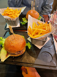 Hamburger du Restaurant Bar du Marché des Blancs Manteaux à Paris - n°3