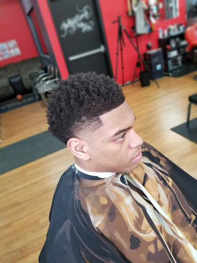 Barber Shop «First & 10 Barber Shop», reviews and photos, 9121 Piscataway Rd #2b, Clinton, MD 20735, USA