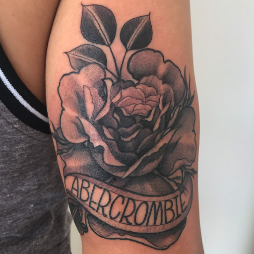 Tattoo Shop «King Street Body Gallery», reviews and photos, 220 W King St # 8, Cocoa, FL 32922, USA