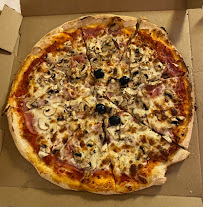 Plats et boissons du Pizzas à emporter Le Domino, pizza à Saint-Genis-Pouilly - n°4