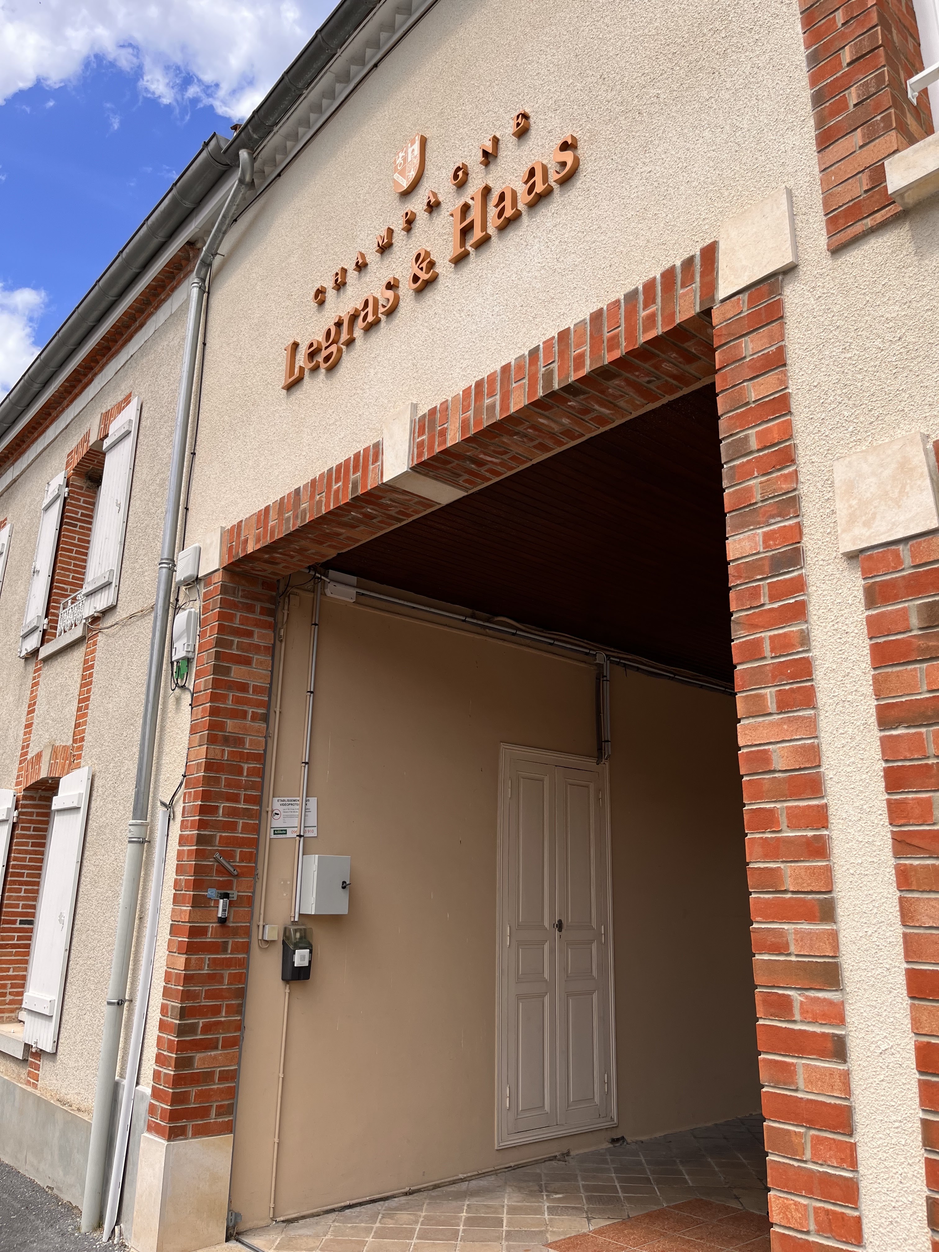 Photo n° 2 de l'avis de Swetlana.a fait le 28/07/2023 à 22:21